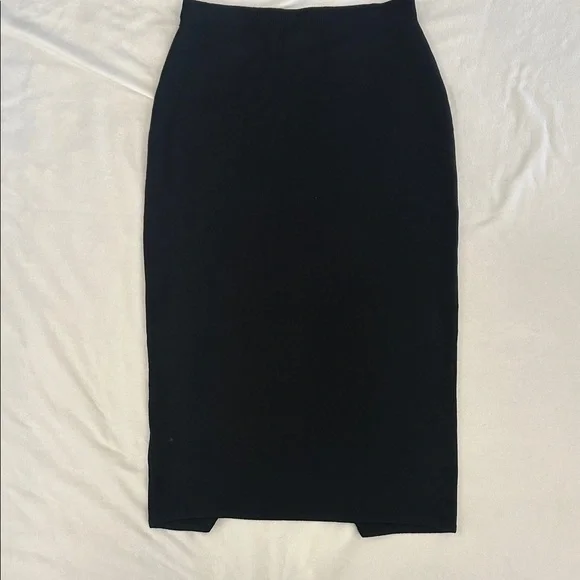 St. John Basics Black skirt - Picture 3 of 9